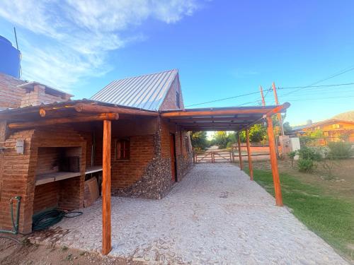 Cabaña Alpina Tanti (Cabana Alpina Tanti) in Loma Bola