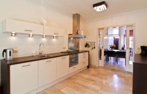 Exterior view, Suite 30 - OvernachteninStijl in Oranjebuurt