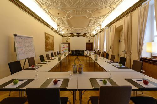 Best Western Premier Parkhotel Engelsburg - image 4