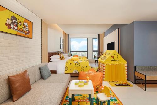 room detail thumbnail 0