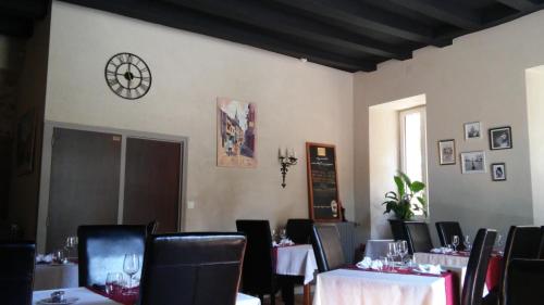Le Relais du Chapeau Rouge - Hôtel Restaurant