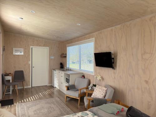 Cotman Cottage on Coatesville in 庫姆