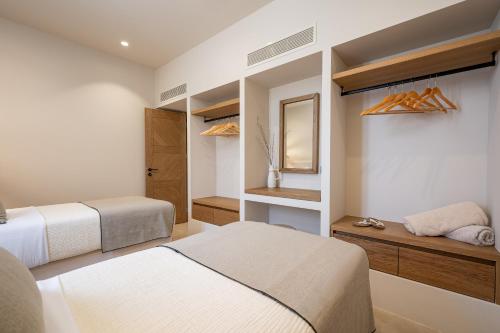 Suite, superior, vista sul mare