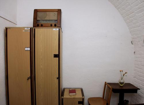 Twin Room image 7