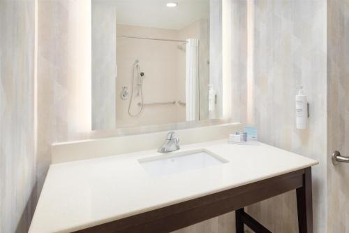 Hampton Inn Chattanooga-Lookout Mountain - image 8