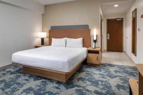 Hampton Inn Chattanooga-Lookout Mountain - image 13