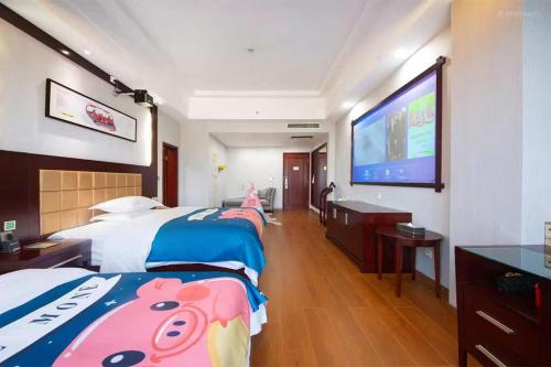 Habitación, familiar, vistas a la montaña