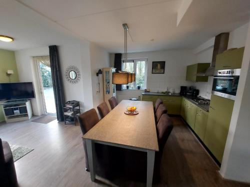 Timmerholt Vakantiehuis 111 in 韋斯特博克