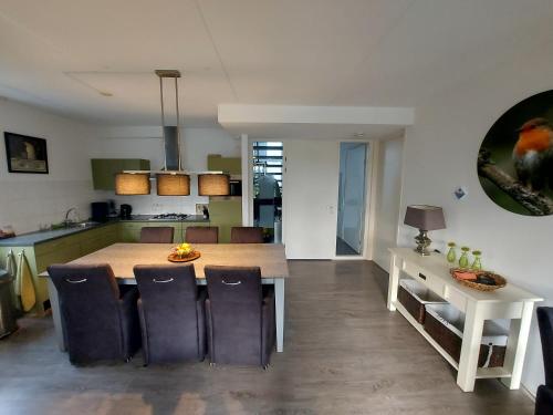 Timmerholt Vakantiehuis 111 in 韋斯特博克