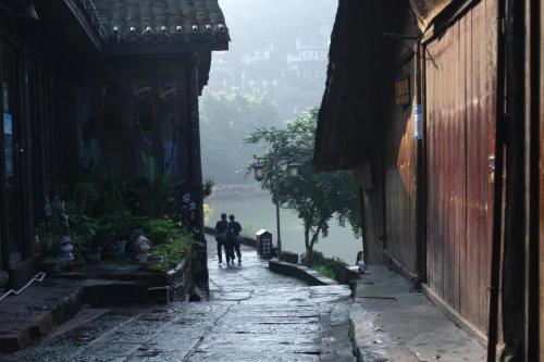 凤凰古城柿子小院民宿8090年代, Fenghuang (zdjęcie 6)