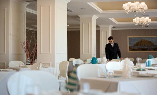 Hotel Caparena - main image