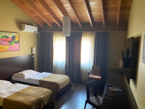 Boutique hotel Zlaty Dukat - image 4