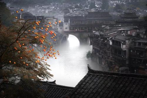 凤凰古城柿子小院民宿大床房, Fenghuang (zdjęcie 2)