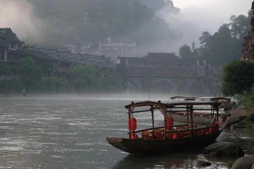 凤凰古城柿子小院民宿大床房, Fenghuang (zdjęcie 3)