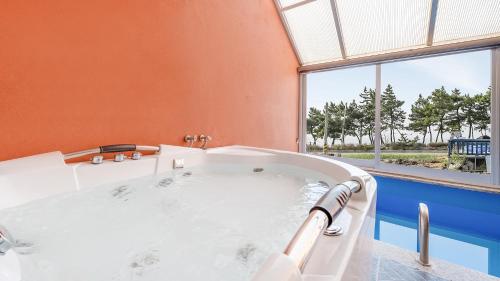 Boeryeong Rainbow Oceanview Pension