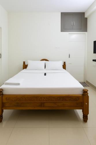 Via Him Place in جاناباثي