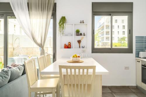 Instalaciones, Achziv Bright Garden Stay by Sea N' Rent in Nahariya