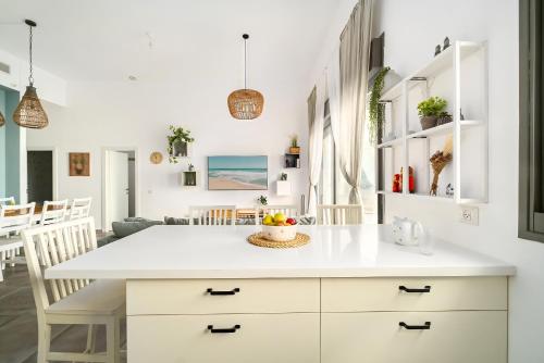 Instalaciones, Achziv Bright Garden Stay by Sea N' Rent in Nahariya