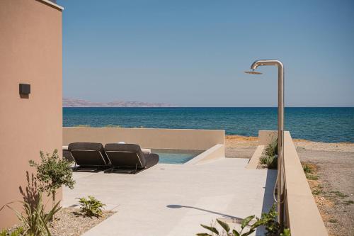 Beach, Onora Villa - Steps from the Sea by etouri near Camping Nopigia