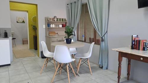 Happy'Nest at Garden Route in Riversdale