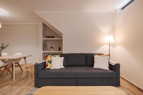 Santos Gem III - Central Space in Trendy Neighborhood 3