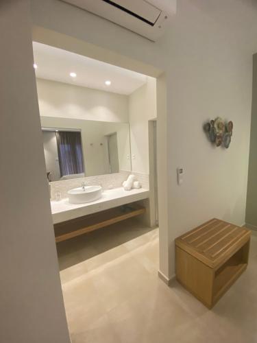 Photo - Elena Village Hotel & Suites