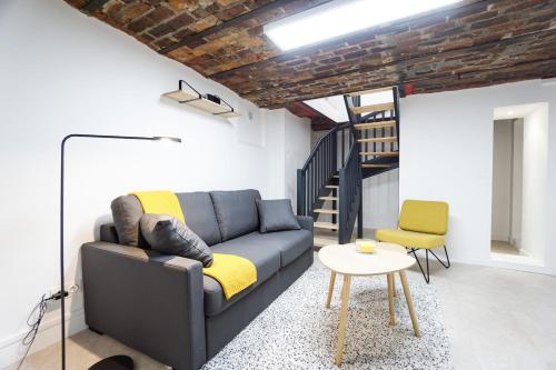 Large apt near Champ de Mars - main image