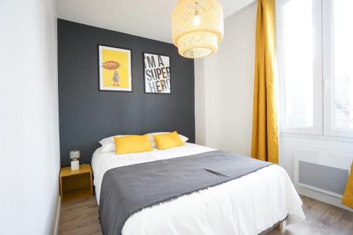 Large apt near Champ de Mars - image 5