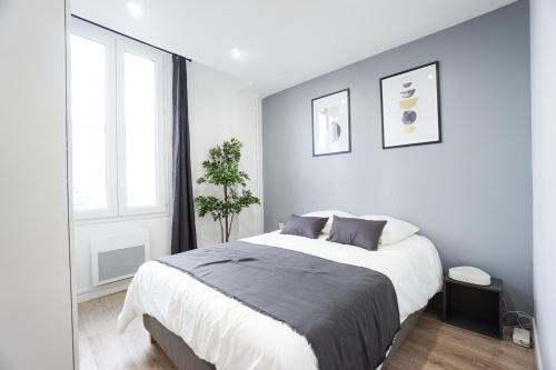 Large apt near Champ de Mars - image 3