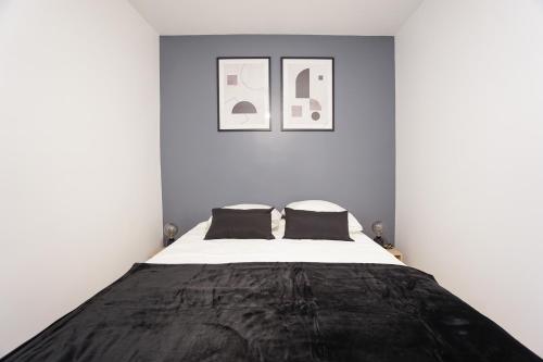Large apt near Champ de Mars - image 13