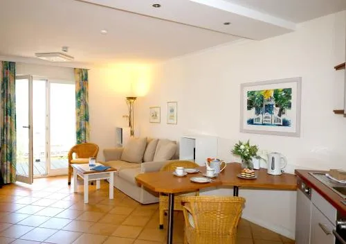 Villa Strandperle, App 10 - nur 20m zum Strand, TOPLAGE in Binz, Deutschland
