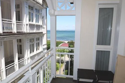 Villa Strandperle, App 13 - nur 20m zum Strand, TOPLAGE in Binz, Deutschland