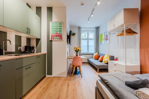 Vibrant Micro-Apartment - Cozy, Central & Self Checkin, Berlin (zdjęcie 2)