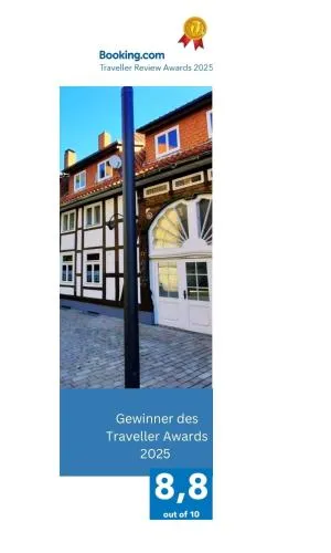 Große 78 qm Altstadt Wohnung 'FACHWERK & FLAIR' Familien- Geschäftsreisende, Monteurswohnung, Innenstadtlage, ruhig, modern, 900 m Bahnhof, 24 Std Check-in, WLAN, Küche, 5 Personen, öffentlicher Parkplatz direkt neben dem Haus in Herford, Deutschland