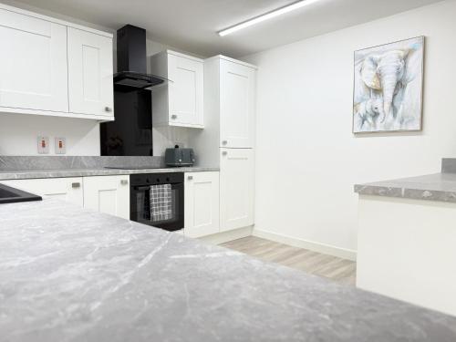 Low Street Escape by GB Short Stays in Cannock