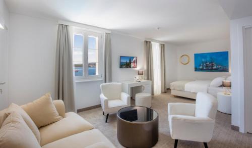 Junior Suite with Sea View room in Aminess Younique Bellevue Hotel