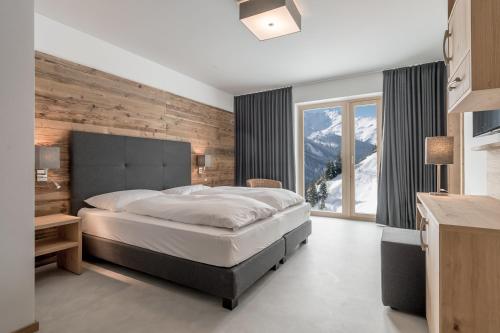 Double Room with Mountain View