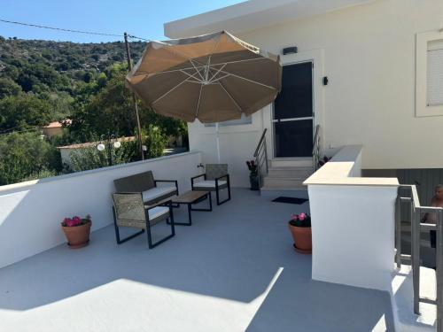 Balcony/terrace, Niki Mountain House in Tilisos