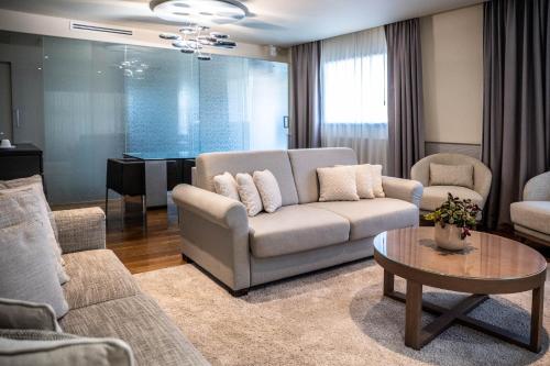 L'Hôtel & Spa du Castellet - image 4