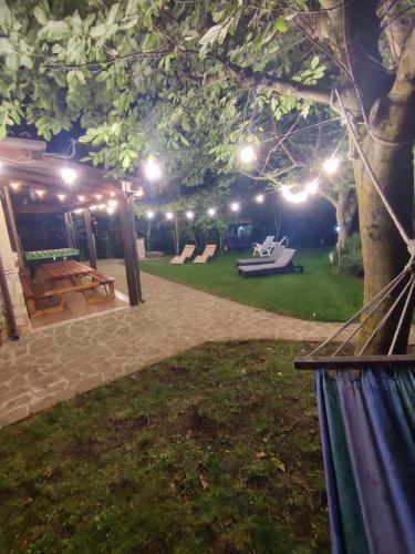 Chalet in montagna con piscina in Montesano sulla Marcellana