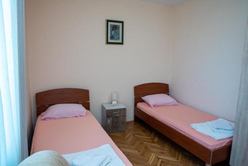 Apartment image 9