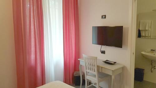 Classic Double or Twin Room - Annex image 1