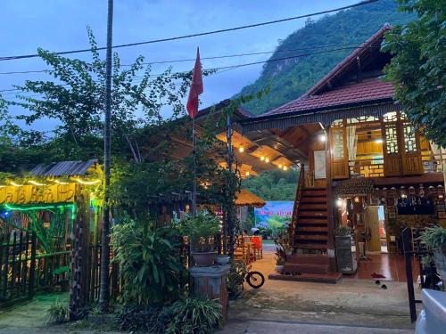 Mai Chau - Hoang Anh Homestay in Hoan Kiem District - Hang Bong/Quan Su