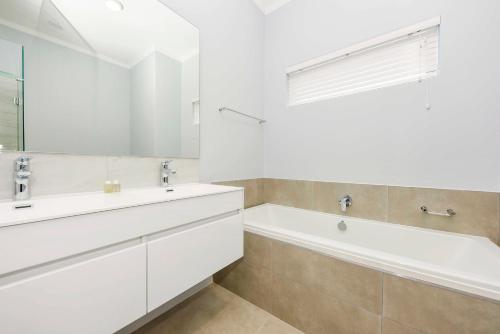 Two-Bedroom Apartment image 5