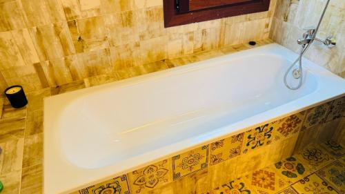 TaDawn Literary in กลางเมืองเอสเตโปนา