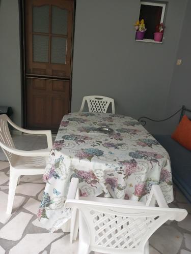 AGATHA appartments PALIOURIA