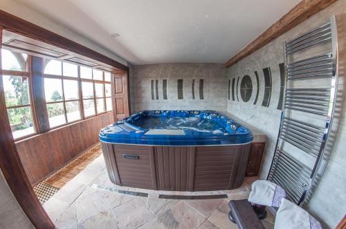 spa, Aura in Banska stiavnica