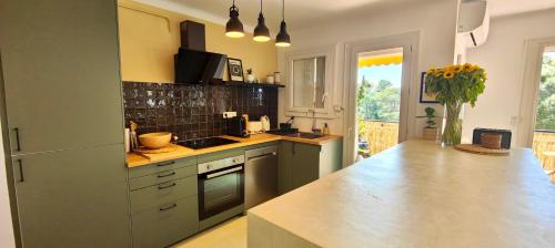 Beautiful apartment of 71 m2 in Saint-Raphaël (Beautiful apartment of 71 m2 in Saint-Raphael) in Vallon de Coste