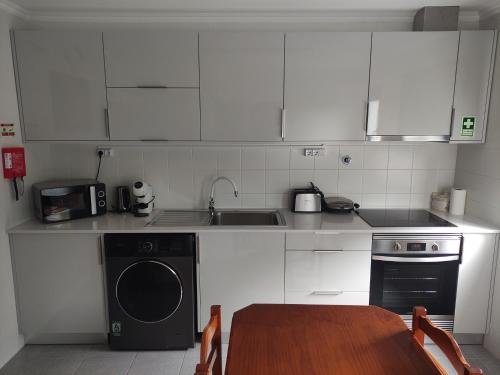 บริการและสิ่งอำนวยความสะดวก, Alojamento Blue Almance RRAL 5112 in เซา กาเอตาโน