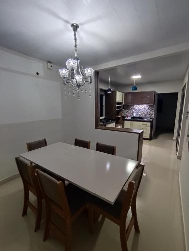 Casa de 3 quartos com piscina in Laranjeiras Do Sul